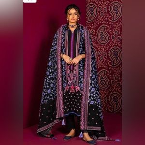 New Gulahmed Embroidered Khaddar With Embroidered Khaddar Dupatta